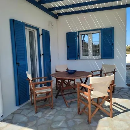 Beachfront Gia Paros