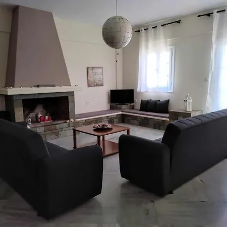 Дом отдыха Beachfront Gia Paros *