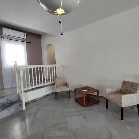 Дом отдыха Beachfront Gia Paros Хриси-Акти