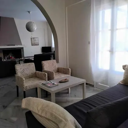 Beachfront Gia Paros Хриси-Акти