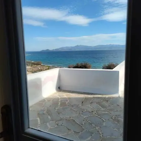 Beachfront Gia Paros Дом отдыха