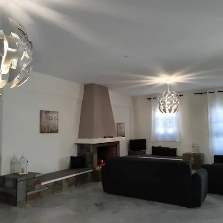 Beachfront Gia Paros *