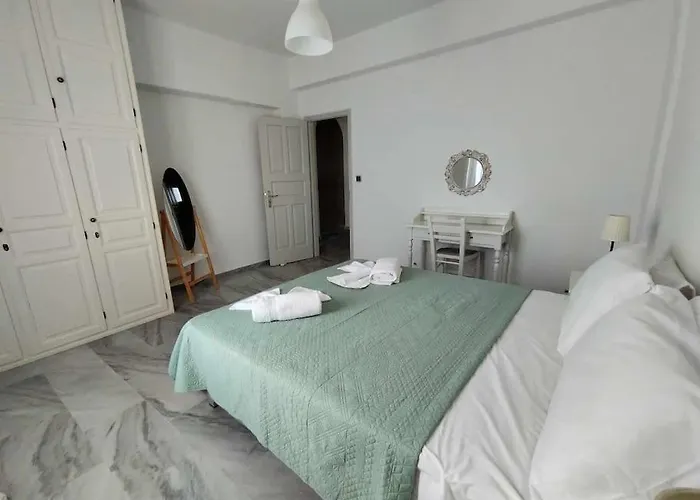 Beachfront Gia Paros Casa de Férias