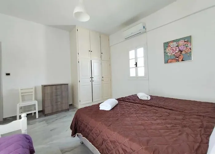 Beachfront Gia Paros *