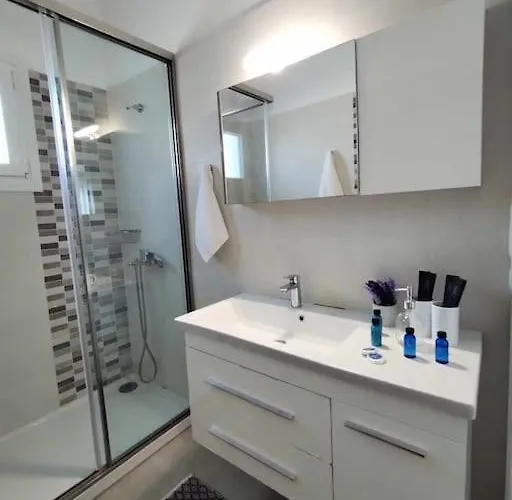 Beachfront Gia Paros Semesterbostad